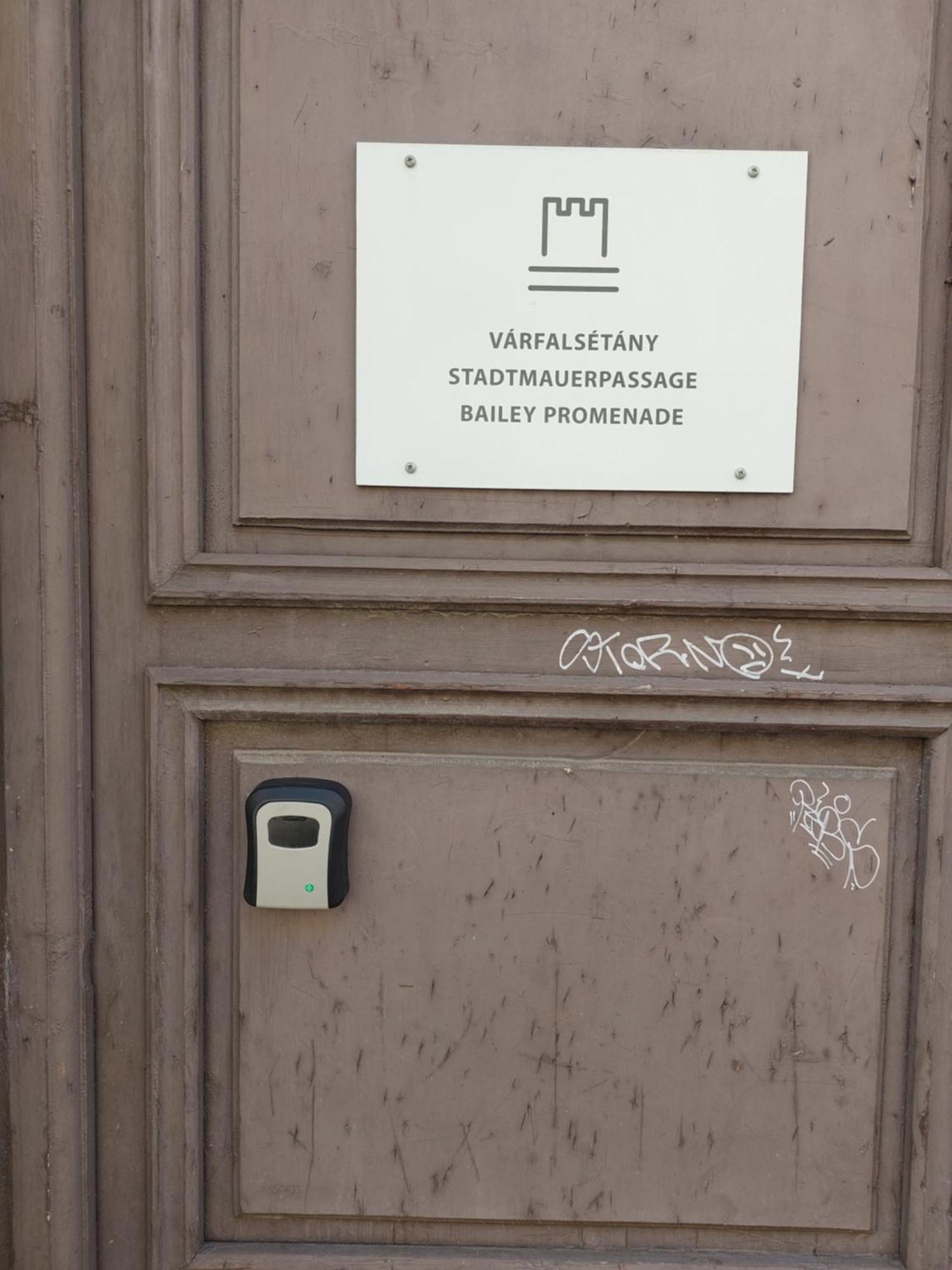 Varfal-Lak Apartman Σόπρον Εξωτερικό φωτογραφία